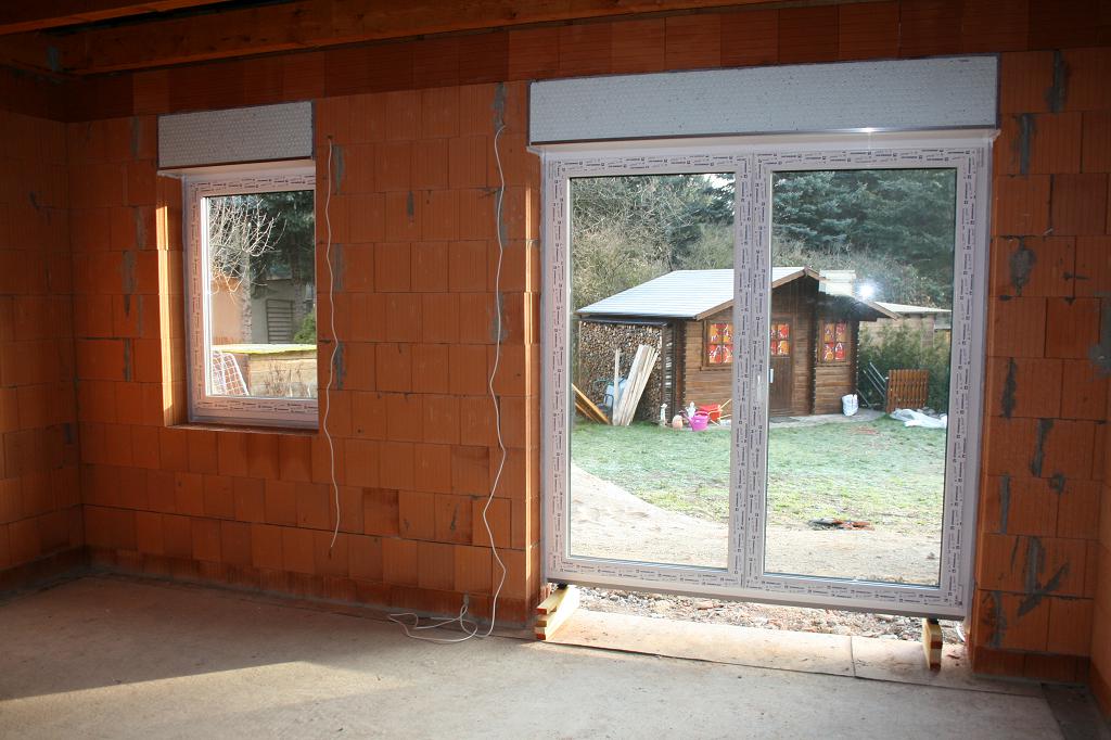 Einbau der Fenster mit Rollladen EFH Leipzig BauInfoBüro